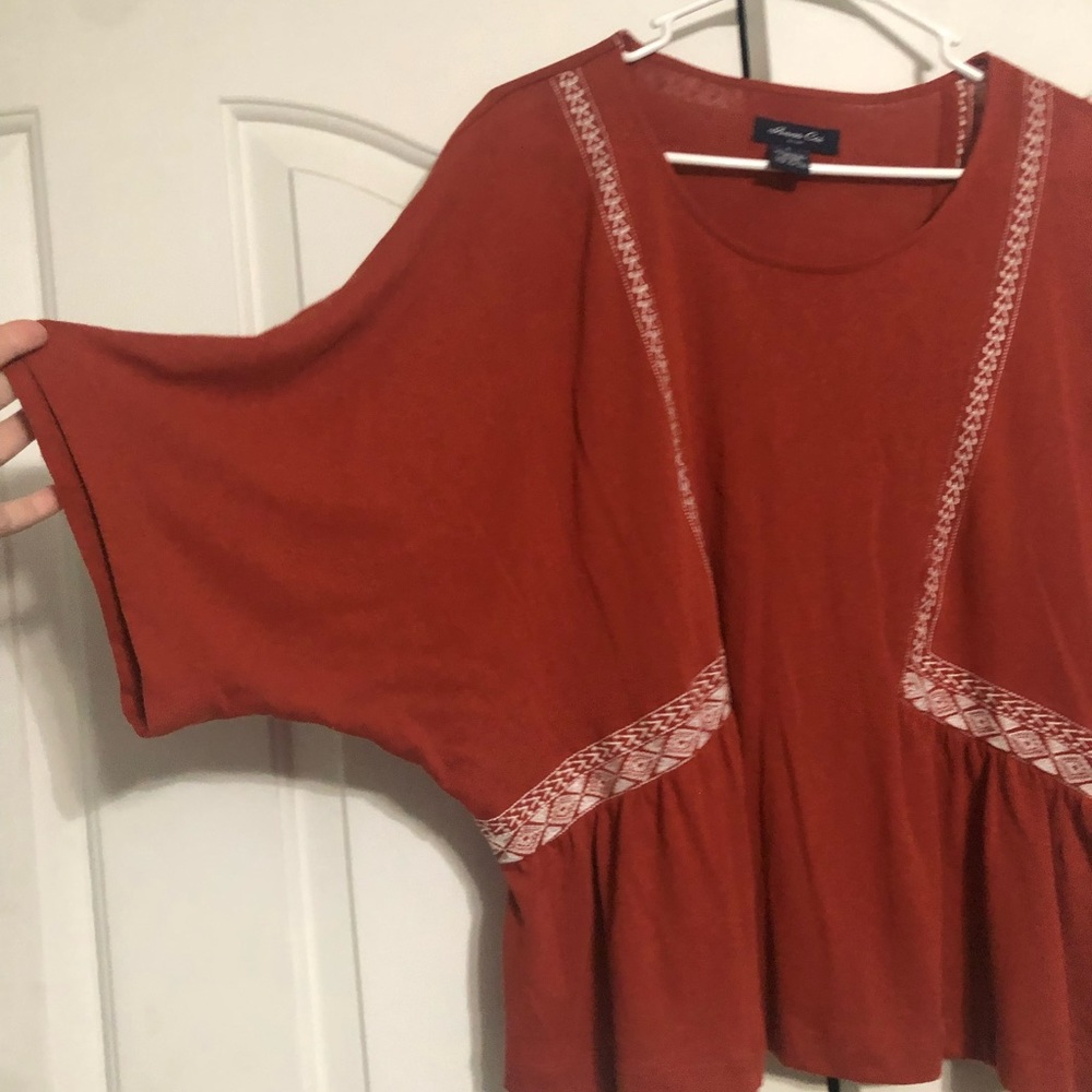 Rust colored shirt! - Picture 2 of 3